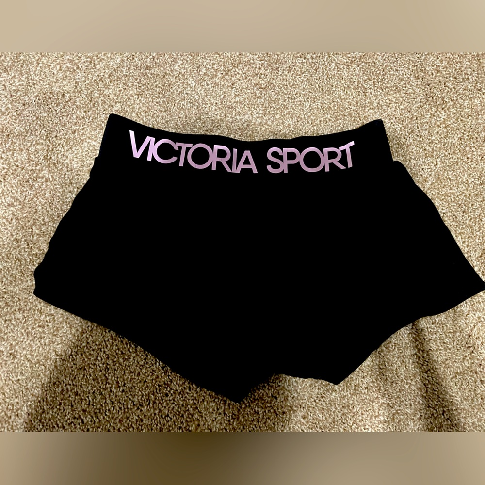 VS Sport shorts